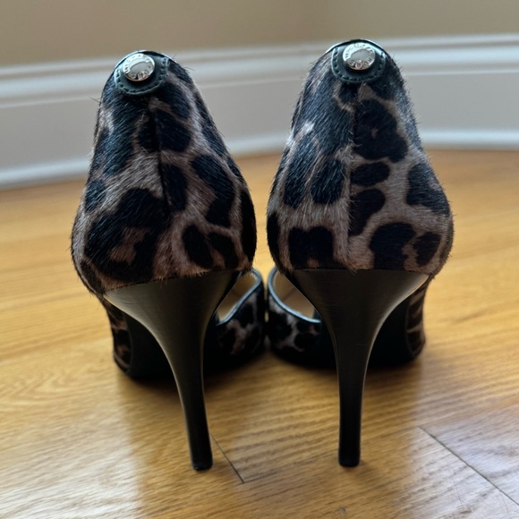 Michael Kors Nathalie Flex High Pump Shoe - Picture 4 of 9